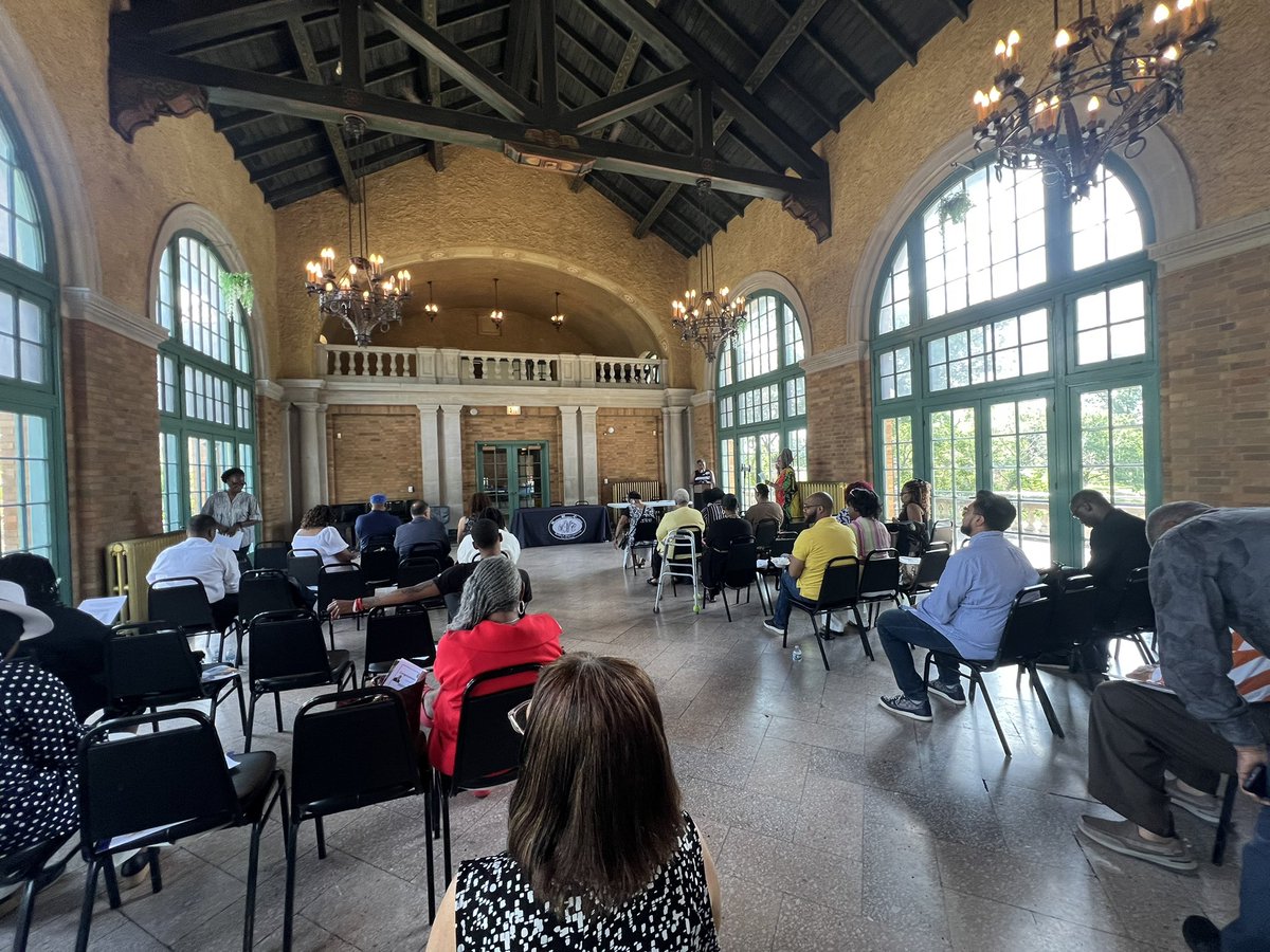 ChicagoCOPA's tweet image. Today COPA attended the Westside Ministers' Coalition monthly meeting to learn about upcoming events and share resources with the west side community. Today’s meeting featured Cook County Commissioner Tara Stamps and Board of Education Members Jitu Brown and Michilla Blaise