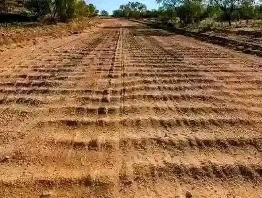 Murambinda-Birchenough is a Tarred Road paGoogle Maps. Google maps recommended this as the shortest route to Birchenough.

I hate technology to be honest 😭 120kms ndiri kufamba mumbabvu idzi.

Cde Chinotimba vaimbonzwi vari kuita zvinorova kuBuhera. Vakaitei?