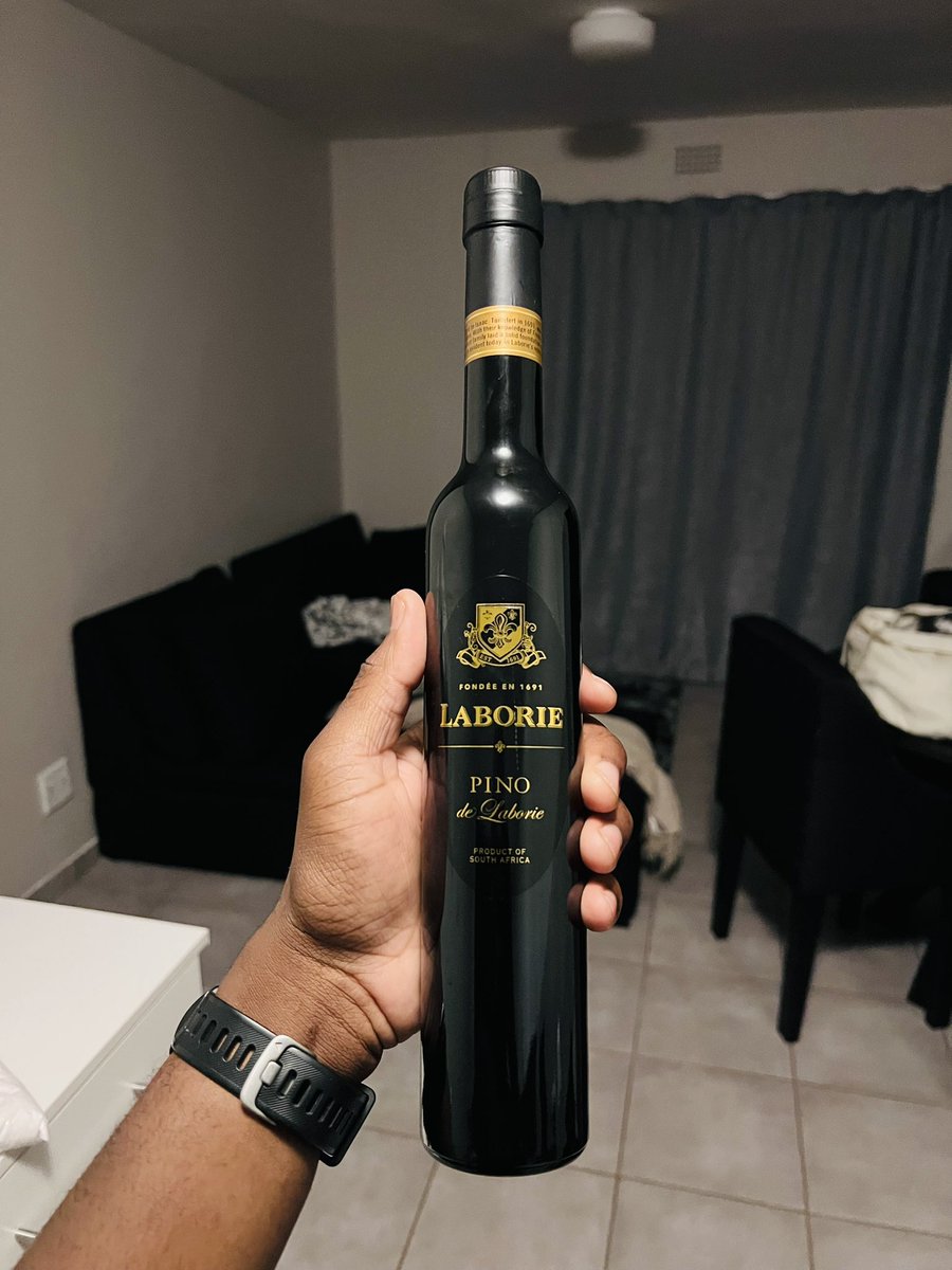 Jocks_FN's tweet image. Guys, quick question: this bottle says 17% alcohol. Does that mean I’m consuming 17.% alcohol with every sip, or is the 17% only relevant if I finish the whole bottle?🤔