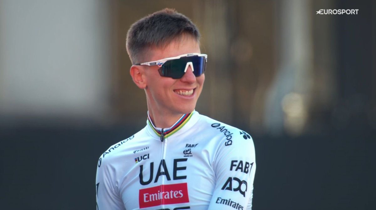 SloveniaInfo's tweet photo. 4 riders, 4 different teams, one country: Slovenia 🇸🇮
Tadej Pogačar, Primož Roglič, Matej Mohorič &amp; Luka Mezgec, we wish you the best riding at #TDF2025!

#ifeelsLOVEnia https://t.co/pFq0BviV30