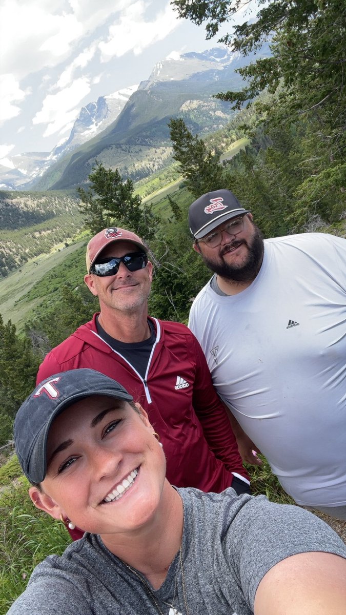 NateTompkins's tweet photo. We had some good times in Colorado watching some very good softball.
#TrackingTrojans in Colorado was a success this year. https://t.co/TvXn0rRerO