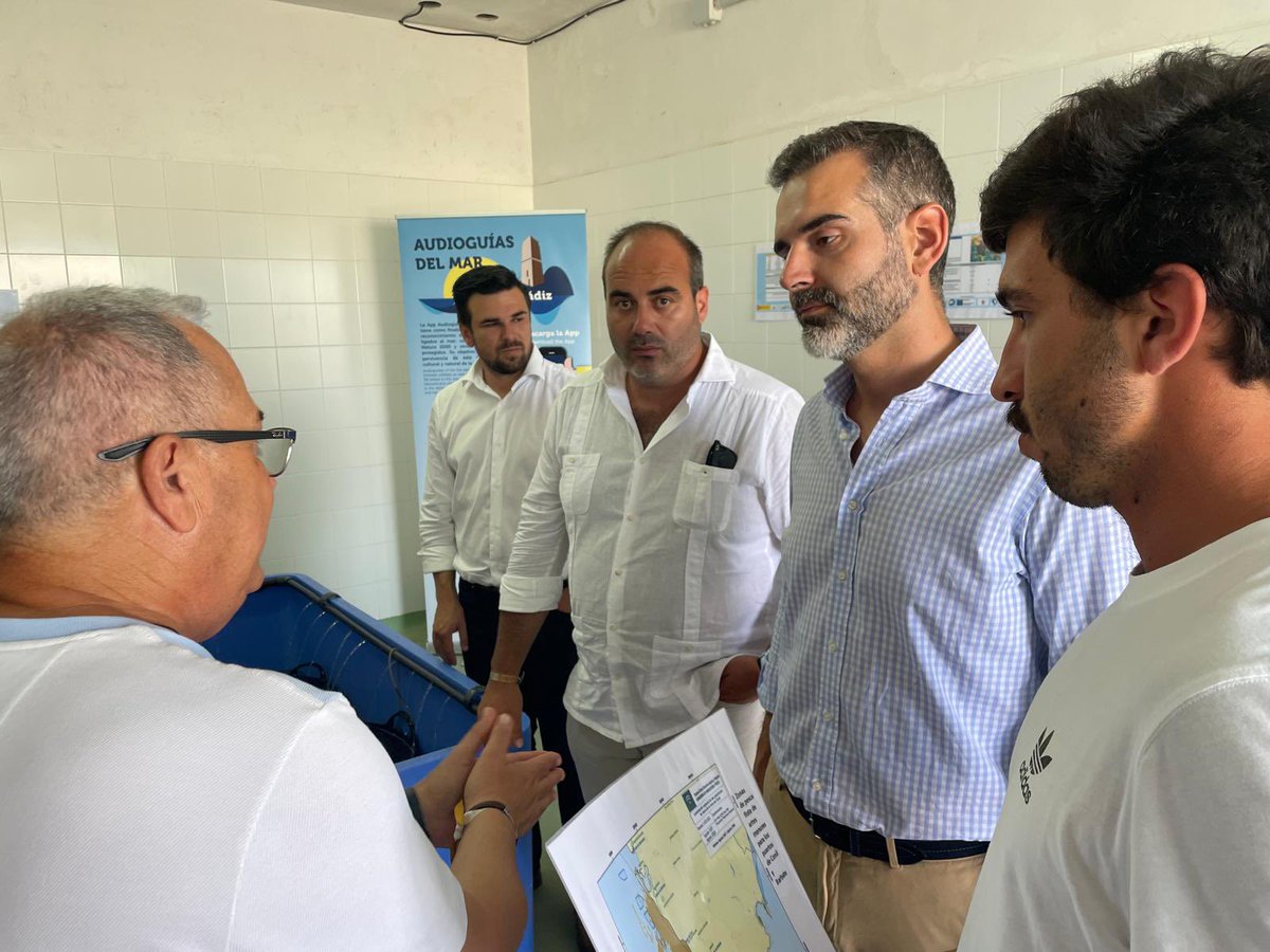 He visitado la lonja de Conil para conocer de cerca el trabajo de <a href="/Opp72Pesca/">OPP72</a>: una organización que representa lo mejor de la #pesca #artesanal.

Trabajamos de la mano y asumimos sus retos como propios: mejora de la lonja, lucha contra el alga asiática y cuota justa de atún rojo.