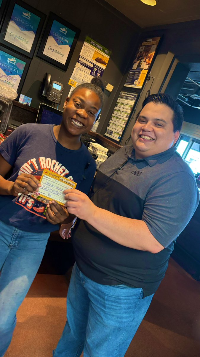 Myra (@myratalley1229) on Twitter photo #Chilislove <a href="/Chilis/">Chili's Grill & Bar</a> Culture Dayssssss #ChocolateDay #CHR Proud of our TMs who lead the way and show nothing but Teamwork 🫶🏽🌶❤️ #Chilislove <a href="/Chilis/">Chili's Grill & Bar</a> Culture Dayssssss #ChocolateDay #CHR Proud of our TMs who lead the way and show nothing but Teamwork 🫶🏽🌶❤️