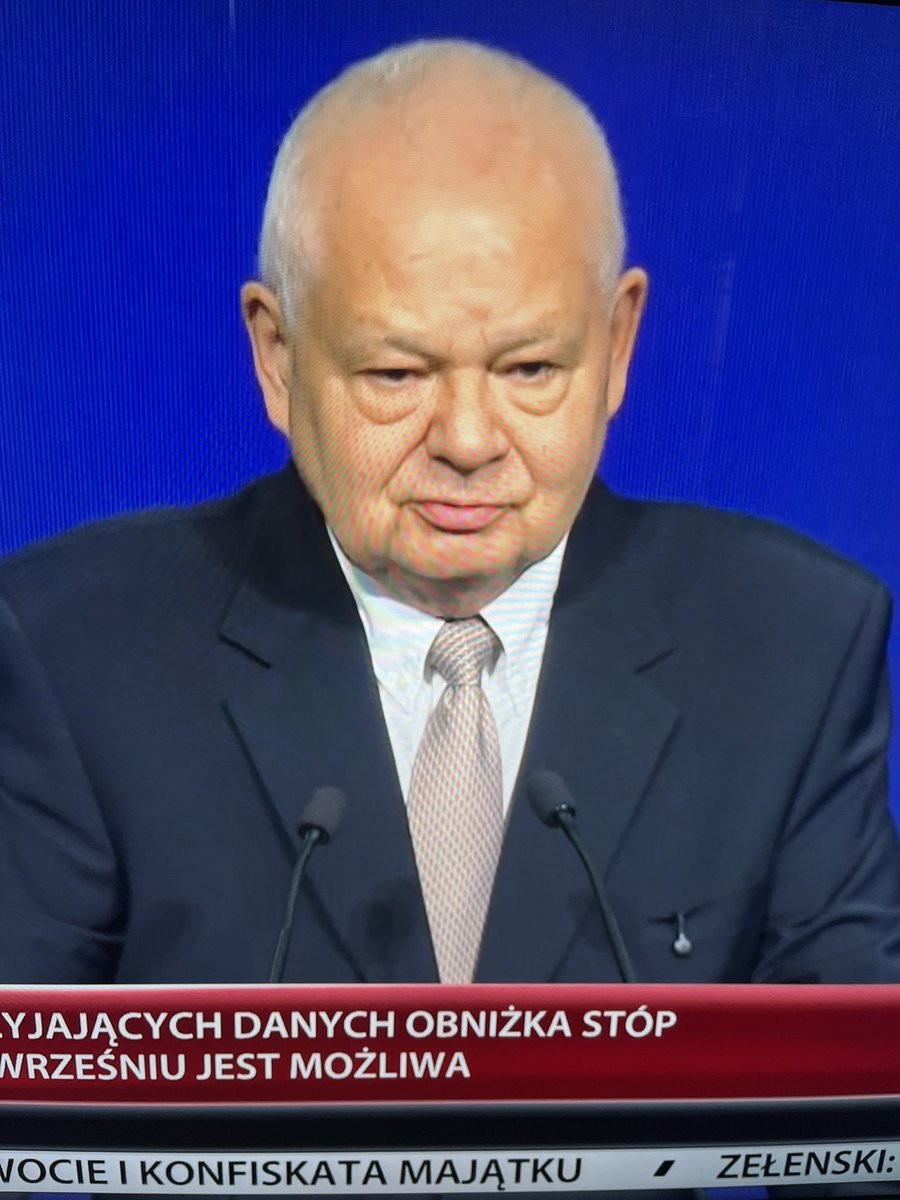 Nie lubię ryzyka, lubie zarabiać i wydawać tyle ile zarabiam, nadmiernie nie oszczędzać - nie wziąłbym kredytu na 20 lat - mówi prezes NBP. Taki asekurancki charakter przy zarobkach 1,4 mln w zeszłym roku. Jak ja to szanuję!