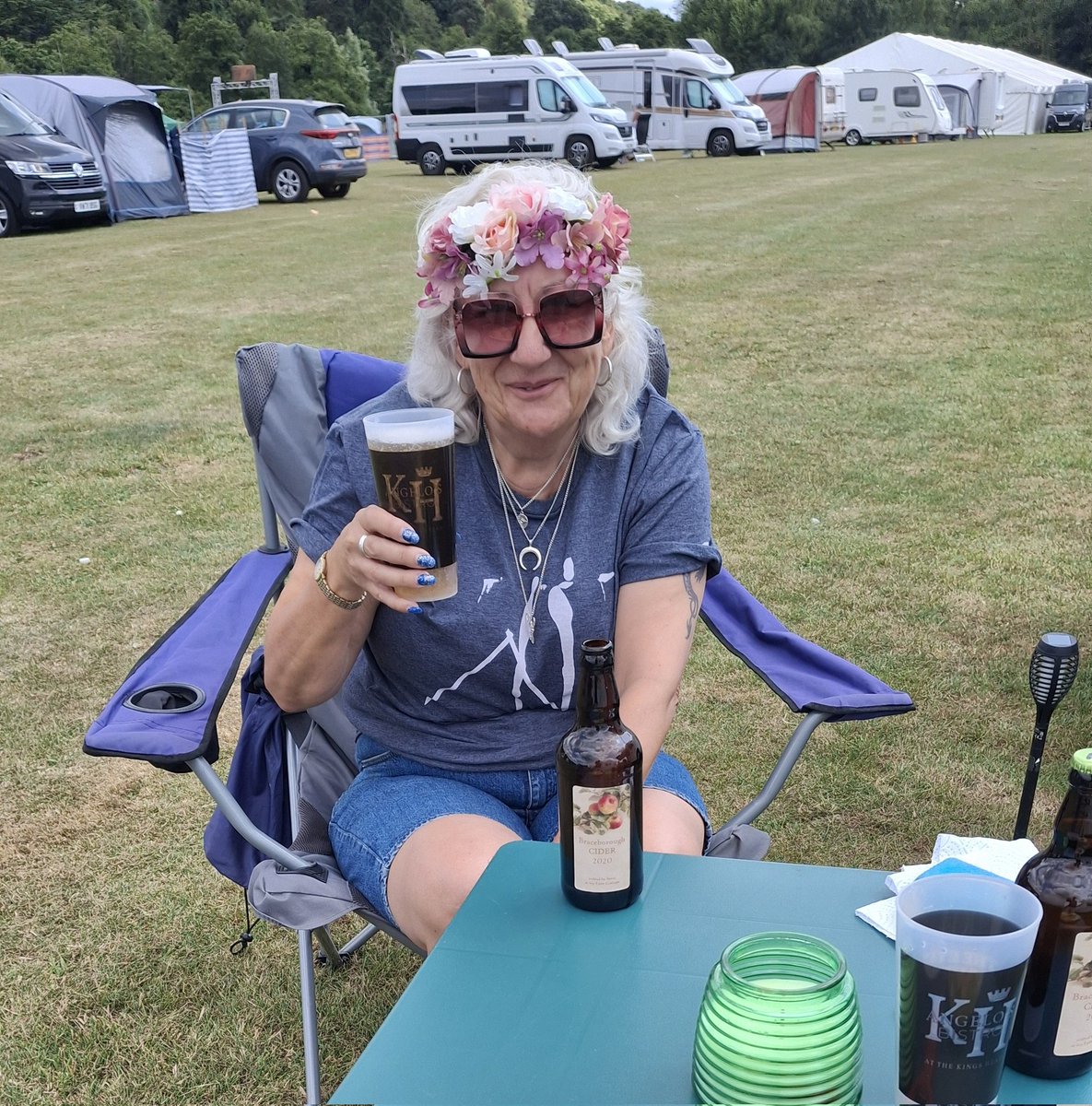 Festival ready! A shame that <a href="/R0Poem/">ROPoem</a> and <a href="/GramSkin/">Grahame Skinner</a> aren't playing here with #TheBluebells and #TheCowboyMouth

#TheEyesHaveIt 🏕🍻