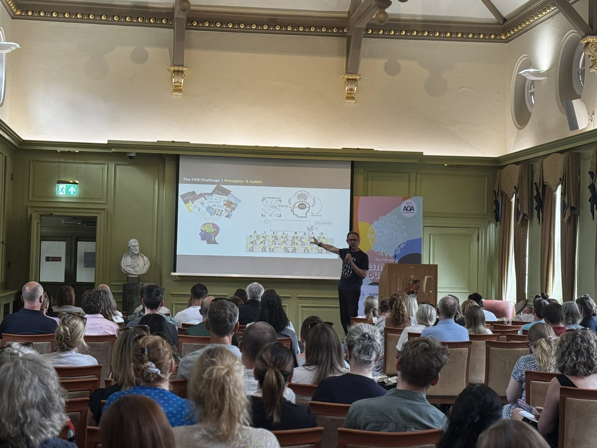 MattTeachCoach's tweet image. Implementing Excellent PD at Scale… full house for the main man @teacherhead in Great School at @EducationFest 🙌 @WALKTHRUs_5