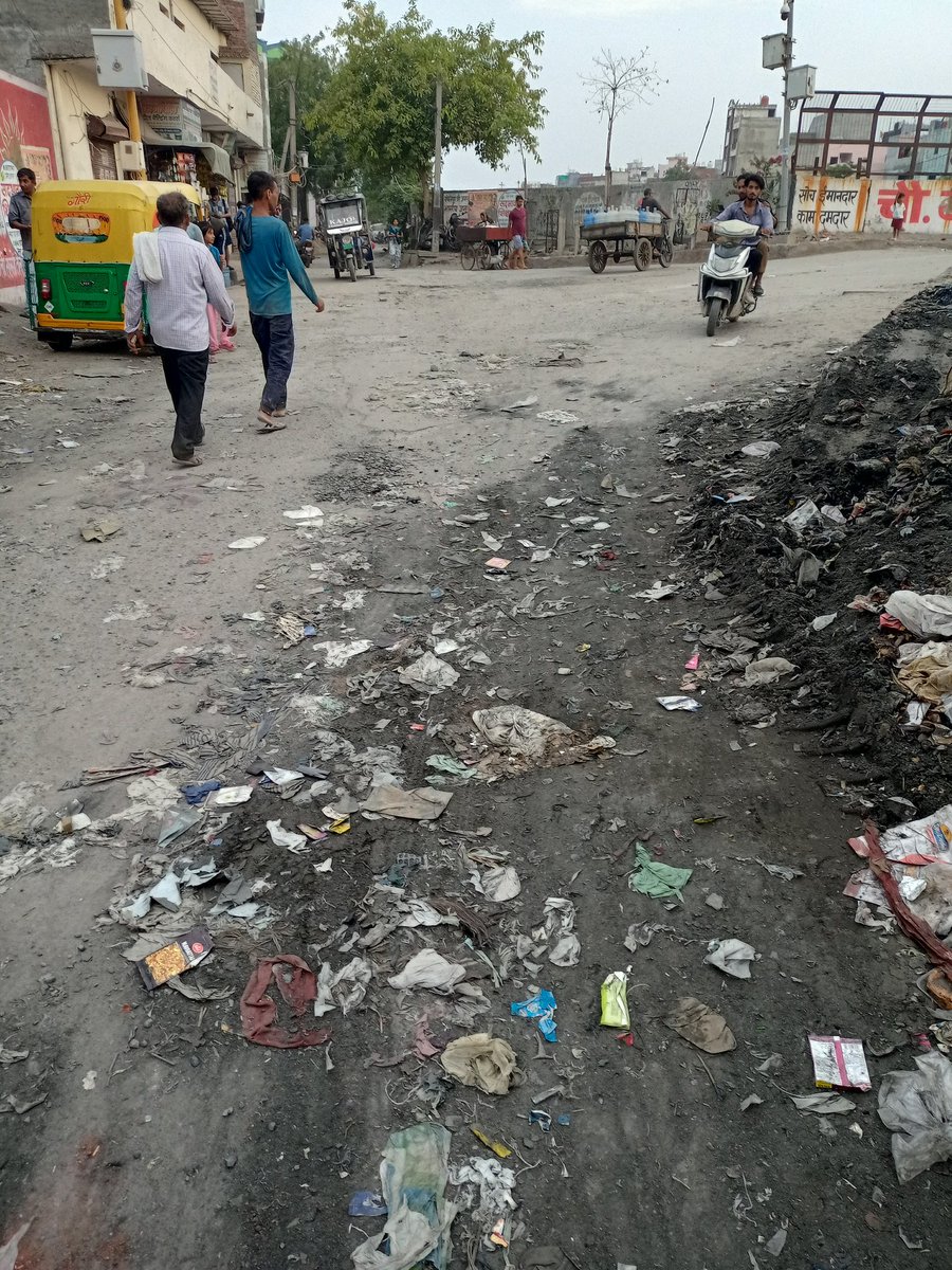 7428Chand's tweet photo. @MCD_Delhi @LtGovDelhi @gupta_rekha @CPCB_OFFICIAL sir ambedkar vihar johri pur delhi ke nalo ko saaf krne ke baad nalo par gaad aise hi padi chhod d gyi h jisse bahut bura haal ho chuka h nale main road ka dhool mitti kuda pada hua h pure nale raod par please action le https://t.co/hLVw7G2X4Y