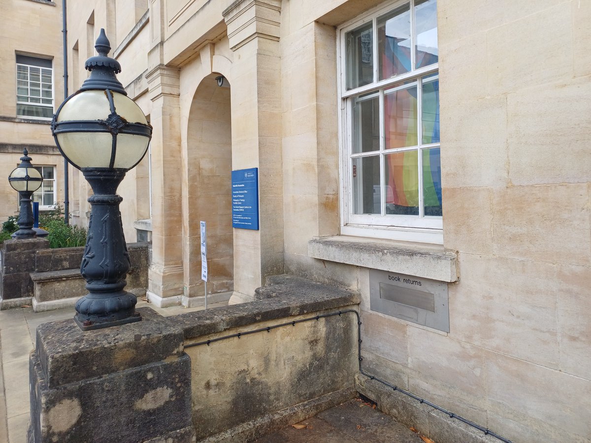 PTFLOxford's tweet image. 🚨 Final chance! 🚨
Today is your last day to borrow books from the Philosophy and Theology Faculties Library, before we close our doors!
Most loans will be due back to the Humanities Library in Michaelmas Term. Alternatively, you can still use the drop box by our front door!