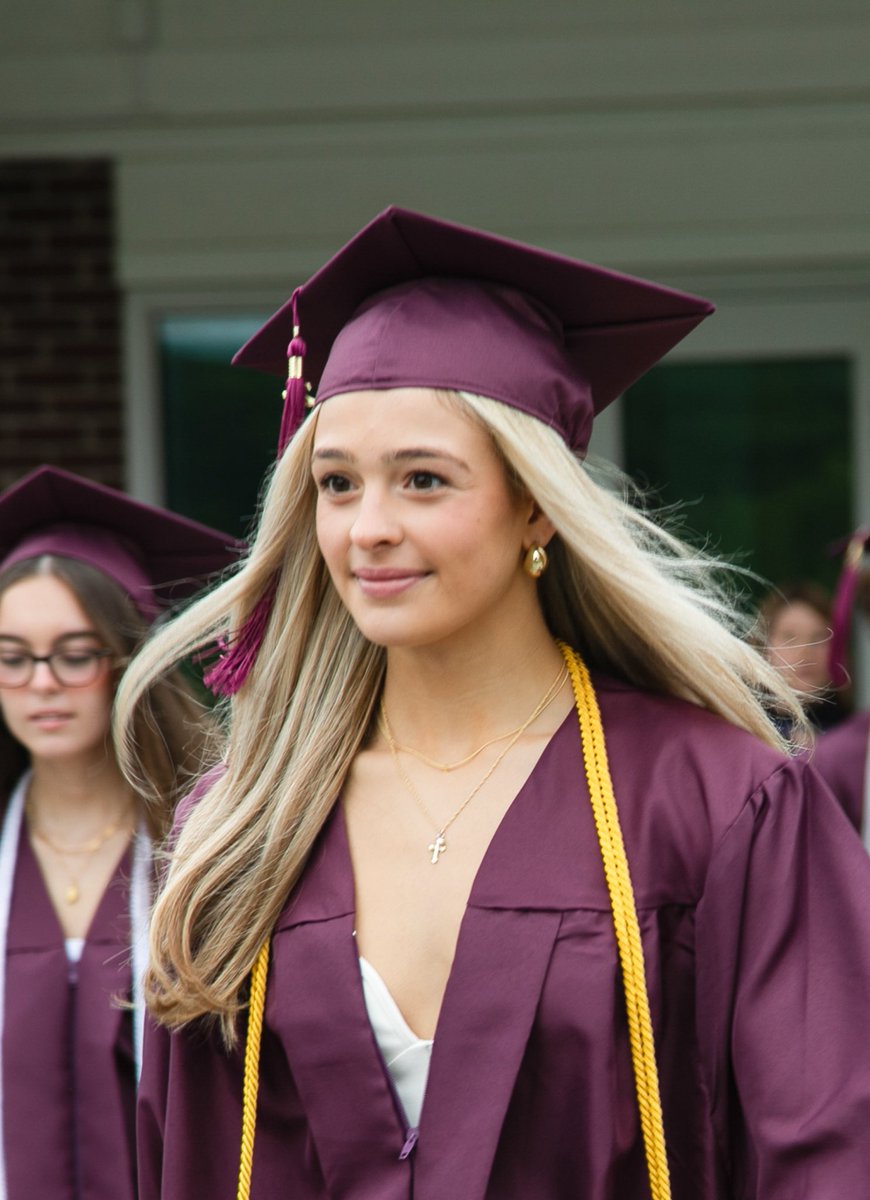 HurstWBB's tweet image. On to the next! 💙💚☘️

Congratulations to our incoming Freshmen on graduating high school! Can’t wait to welcome them to campus 🤩🥳

#HurstAthletics I #HurstisHome