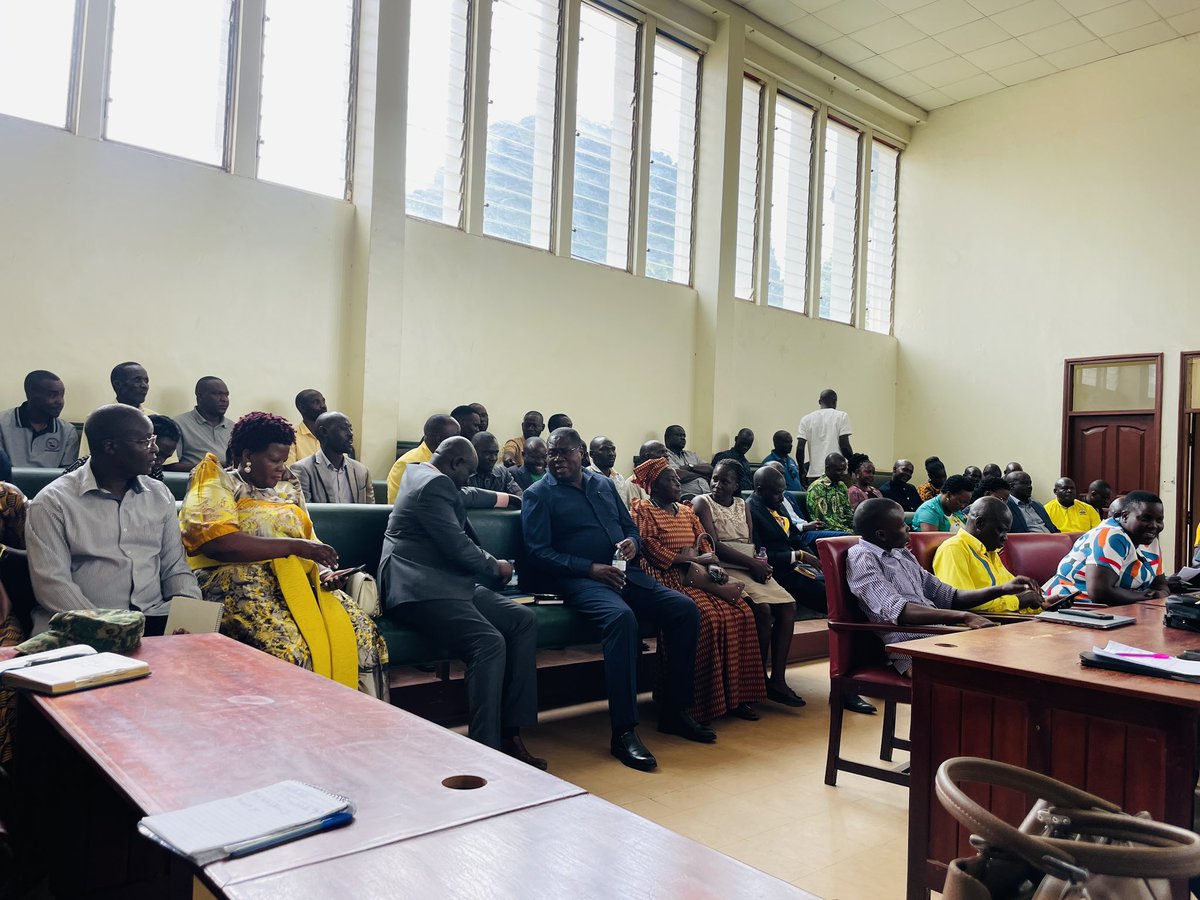 AmulaAlbert's tweet image. The District security committee Tororo together with NRM office Tororo and the Bukedi South regional police held an engagement with aspiring MPs and District chairpersons of Tororo with a call for a seamless and peaceful NRM primary election.
@PoliceUg
@NRMOnline