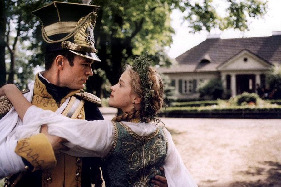 The Polish nobility—szlachta—was not just a social class.

For centuries, it shaped the national ethos: how Poles thought about freedom, statehood, religion, and war.
Its values still echo in Polish political culture, identity, and historical memory. 

Thread🧵1/