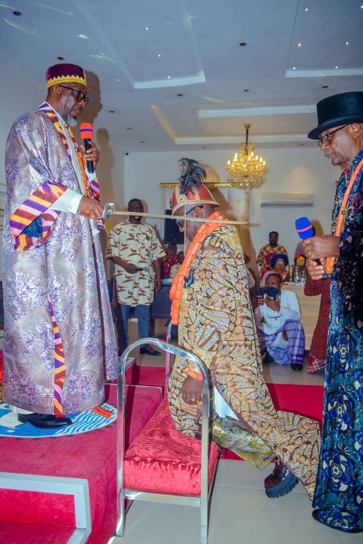 AdolfPepple's tweet photo. On Saturday June 28, the Amanyanabo of Bonny Kingdom admitted three Warialapu into the Amanyanabo-in-Council of Bonny Kingdom.
They are: Chief Sotonye Banigo, Chief Daddy Dappa Allison and Chief Adienyesigha John Philip Halliday. https://t.co/2pPIadMCGl