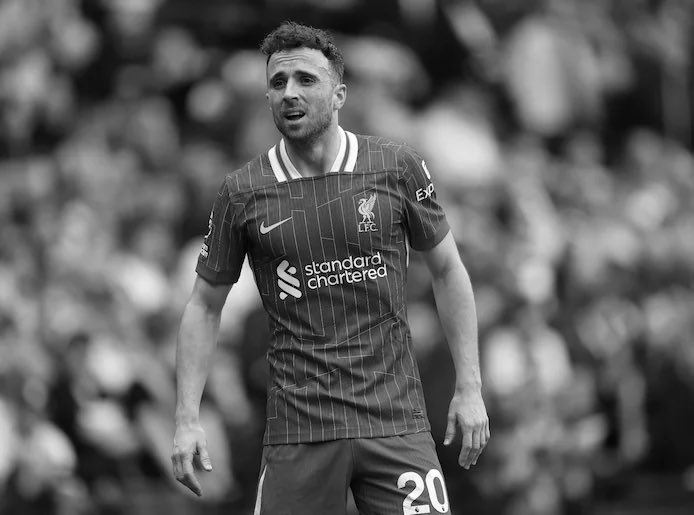 What a amazing player on the field and what a incredible human outside the field.
Gone way to soon 
Rip jota and his brother🕊
Thoughts to the family