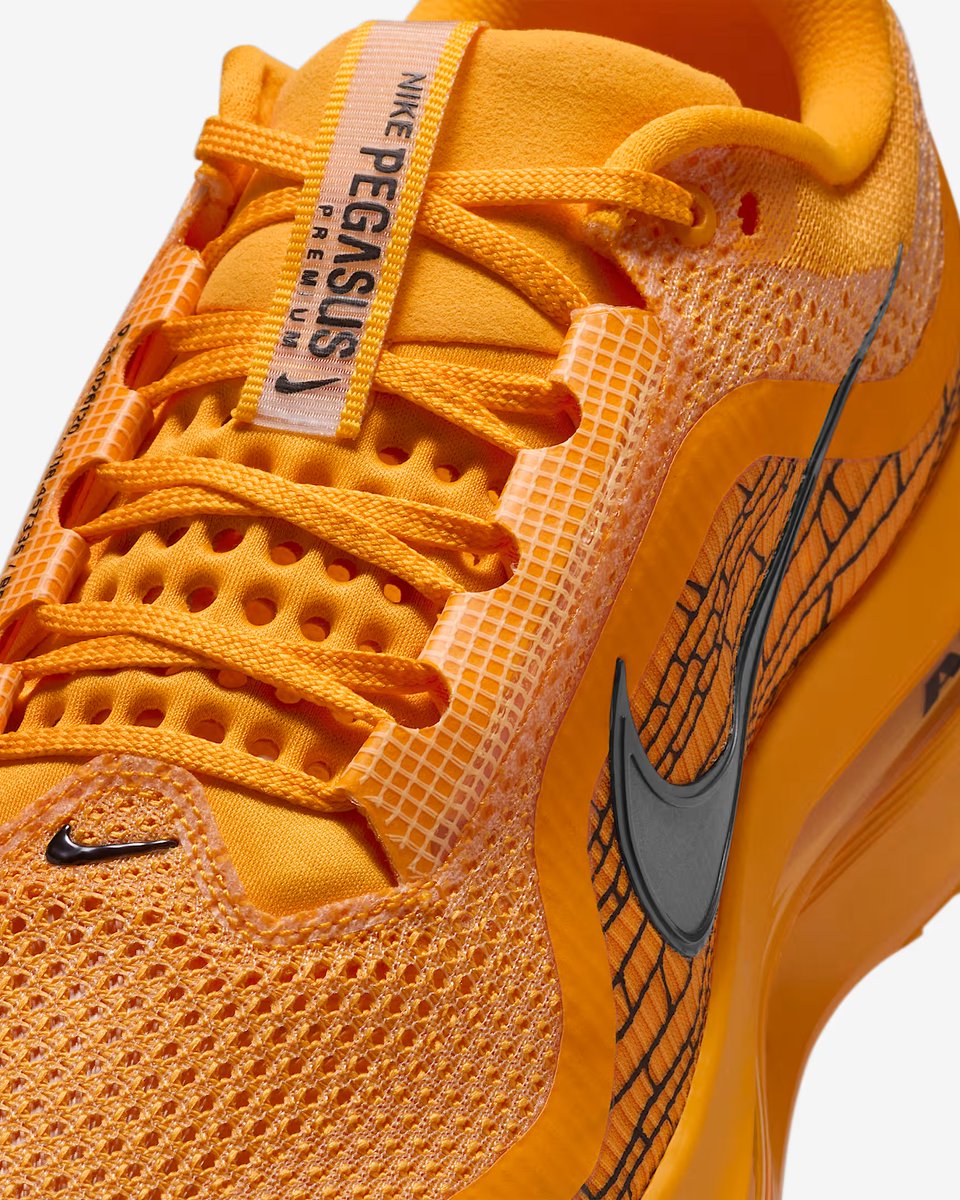 Nike Pegasus Premium LV8 'Laser Orange / Black'

bit.ly/4nrzJJP