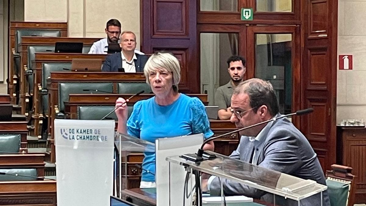 AnjaVanrobaeys's tweet image. Vier jaar na de instorting van het schoolgebouw in #NieuwZuid #Antwerpen: nog steeds geen schadevergoeding voor de slachtoffers.
Minister: “Niet bevoegd” 😤
Van kastje naar de muur.
Voor @vooruit_nu is het duidelijk: geef voorschotten én pak die uitbuitketens aan!