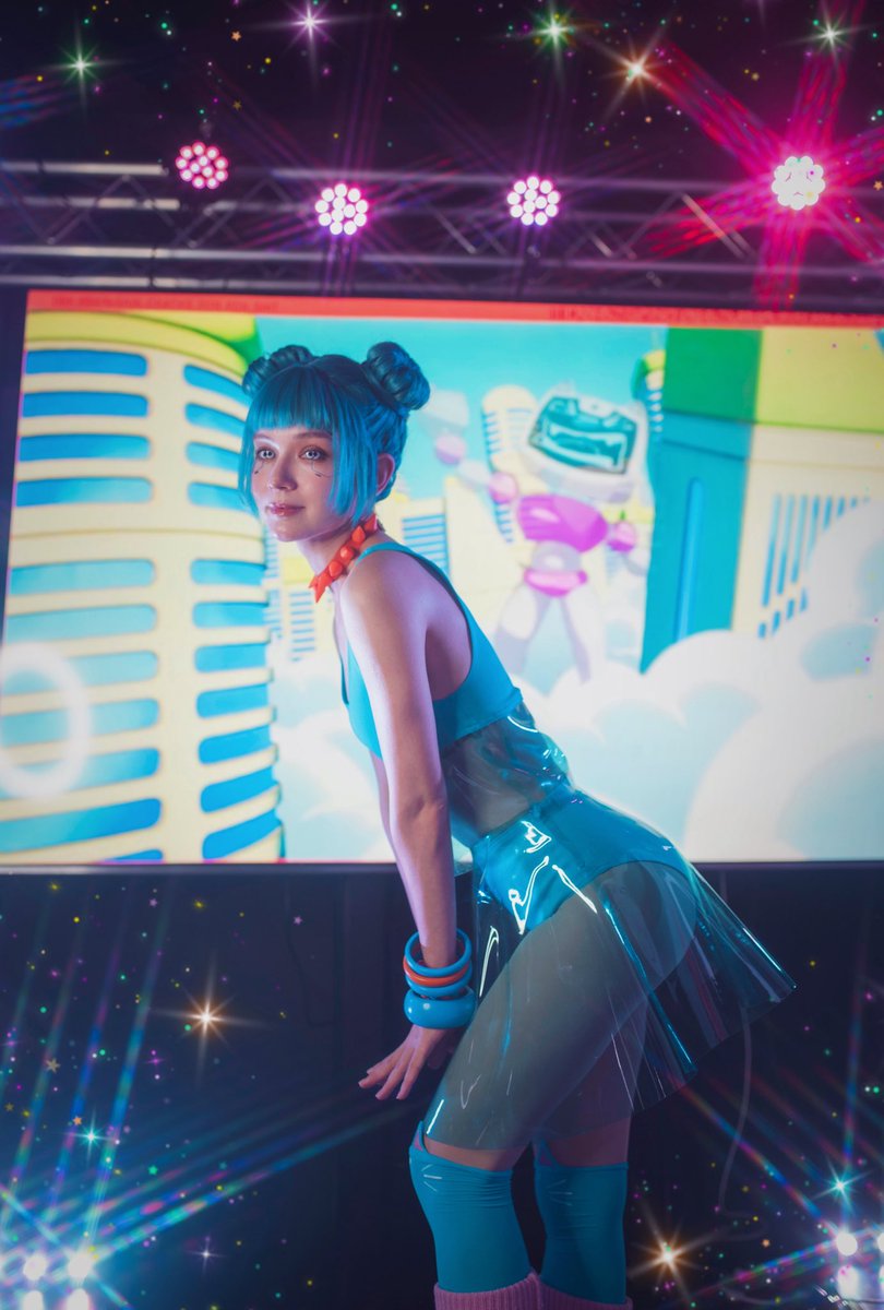AdeleLave_Cos's tweet image. “What’re you suggesting, V…? You trying to be a bad influence on me? ;)”
📸 @kakihime_c
#Cyberpunk2077 #Bluemoon #cosplay