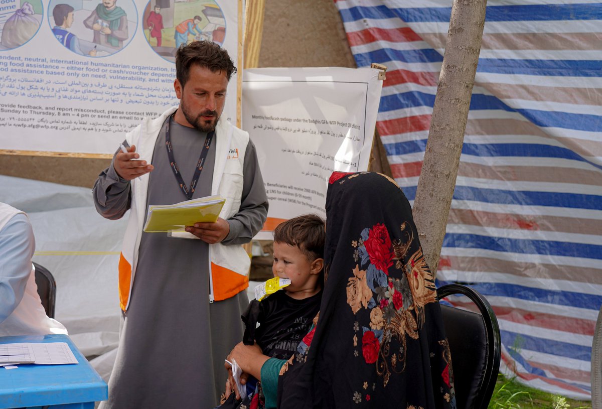 World Vision Österreich (@worldvisionat) on Twitter photo Tausende Afghanen müssen derzeit aus dem Iran in ihre frühere Heimat zurück. Allein am 1. Juli waren es über 24.000. Kinder wissen dort oft nicht einmal wohin. World Vision hilft an der Grenze. presse.worldvision.at Tausende Afghanen müssen derzeit aus dem Iran in ihre frühere Heimat zurück. Allein am 1. Juli waren es über 24.000. Kinder wissen dort oft nicht einmal wohin. World Vision hilft an der Grenze. presse.worldvision.at