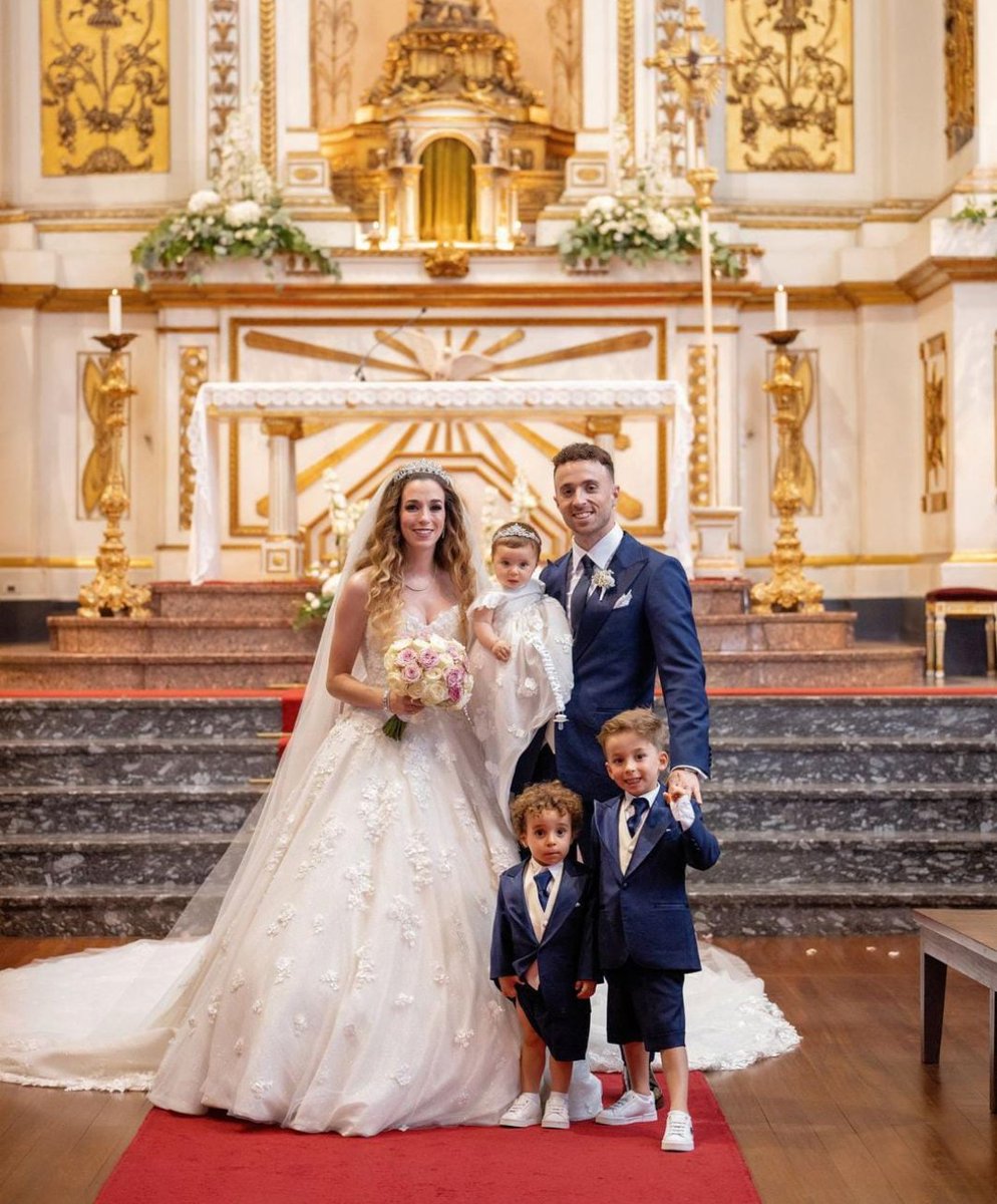 Diogo Jota got married 7 days ago and died in a car accident. What is life?!!