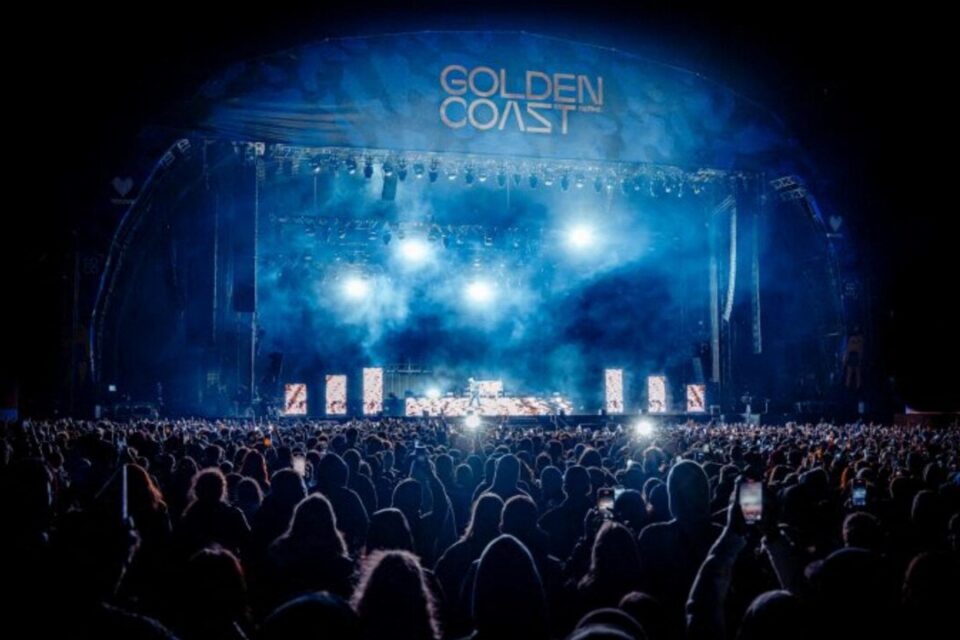 actu Dijon (@actudijon) on Twitter photo 🎤 #Dijon. <a href="/GoldenCoastfest/">Golden Coast</a> 2025 : les horaires artiste par artiste dévoilés
actu.fr/bourgogne-fran… 🎤 #Dijon. <a href="/GoldenCoastfest/">Golden Coast</a> 2025 : les horaires artiste par artiste dévoilés
actu.fr/bourgogne-fran…