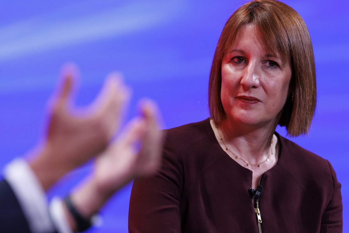 The UK is now between a rock and a hard place bloomberg.com/news/newslette… via <a href="/John_Stepek/">John Stepek</a>