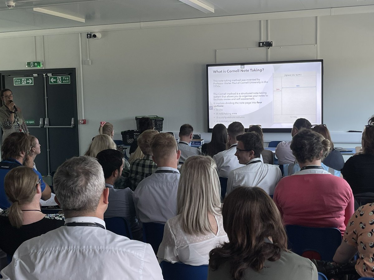 Manor_HT's tweet image. Great to see @Manor_HOD leading staff training on revision techniques. Today’s focus is Cornell notes @TheManorAcademy #SmashingIt