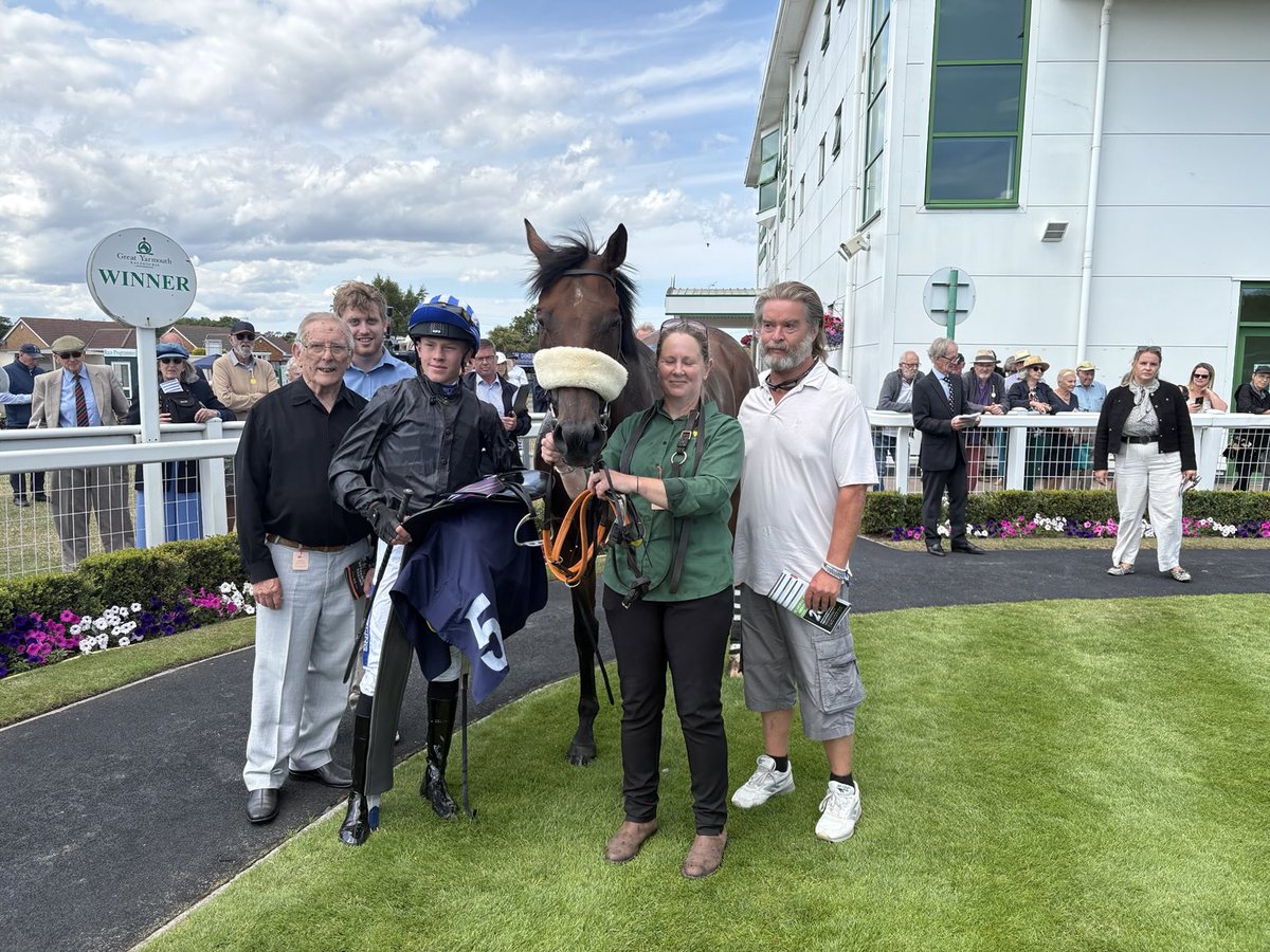 Birkett Racing (@juliafeilden) on Twitter photo ๐WINNER๐ Heerโs Sadie scores again โฆ<a href="/GTYarmouthRaces/">Great Yarmouth Races</a>โฉ under a great ride by Ashley Lewis Well done John Ford & Team Birkett ๐ฅ๐ ๐WINNER๐ Heerโs Sadie scores again โฆ<a href="/GTYarmouthRaces/">Great Yarmouth Races</a>โฉ under a great ride by Ashley Lewis Well done John Ford & Team Birkett ๐ฅ๐