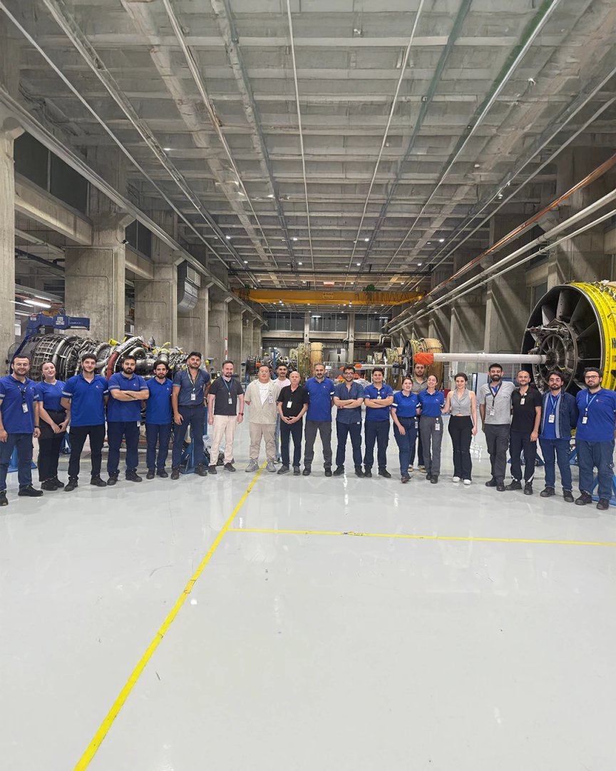 myTECHNIC_MRO's tweet photo. We were pleased to welcome Mr. Zhang Liangliang from SF Airlines during the ongoing maintenance of CF6-80C2 engines.
#CF680C2 #EngineMaintenance #SFAirlines #AviationSupport #myTechnic #AerospaceEngineering #Visit https://t.co/ytxhhBZ8XW