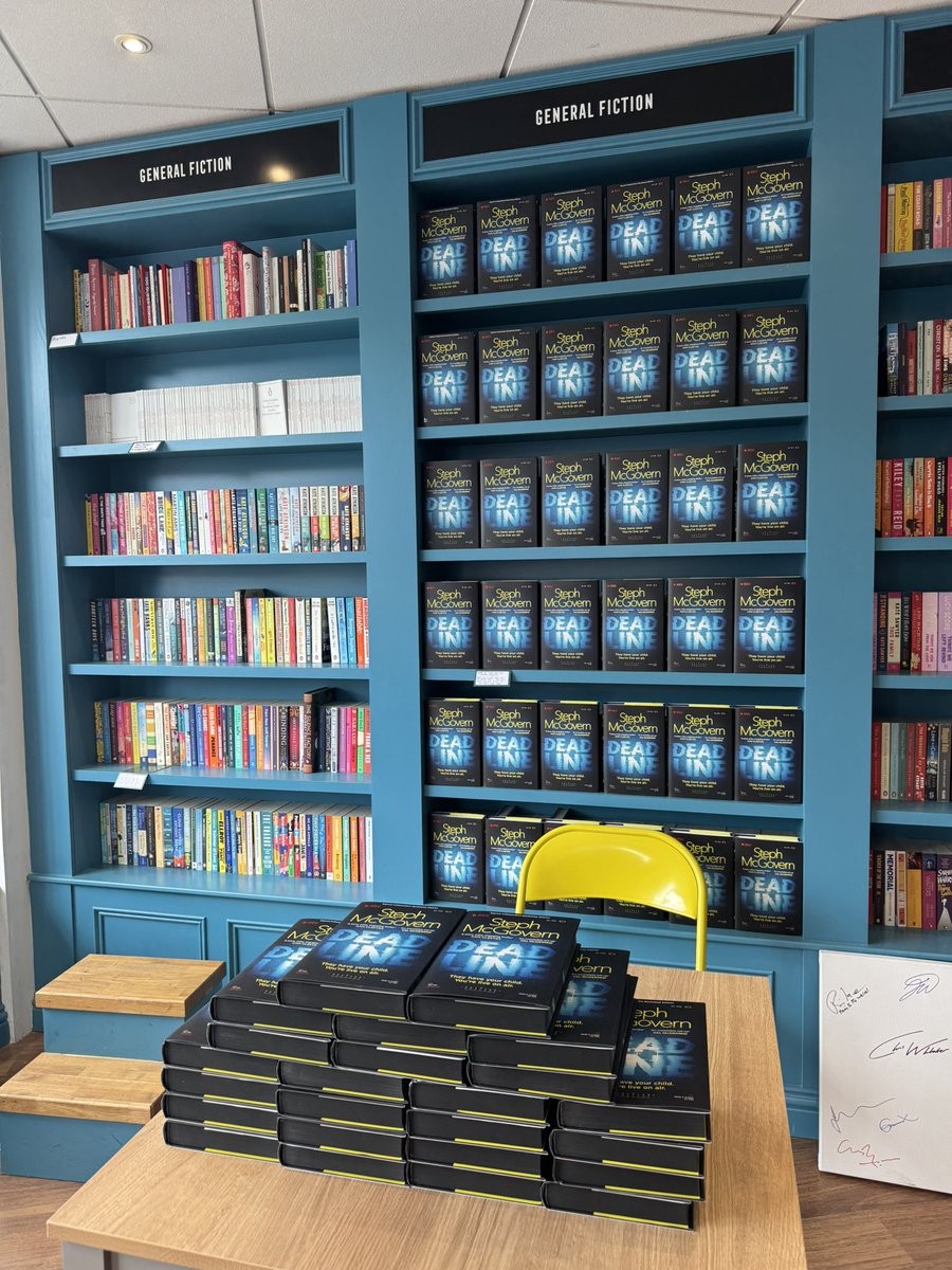 StephLunch's tweet photo. Loving this book tour so far, not least because I get to hang out with my fave authors……. Lisa Jewell, Gillian McAlister and Ann Cleeves 😍😍 …….. and I get to visit gorgeous book shops like @bertsbooks 
(signed limited edition of my book: https://t.co/DLteS02FKG ) https://t.co/xCM6d9sr4F