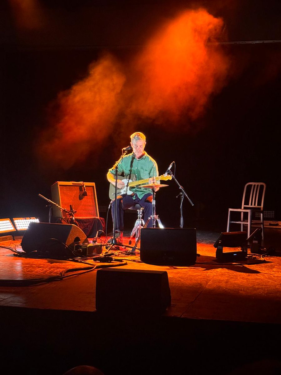 bopsfjk's tweet image. Sublime Bill Callahan gig in Hackney last night
closest thing you'll get to a greatest hits set