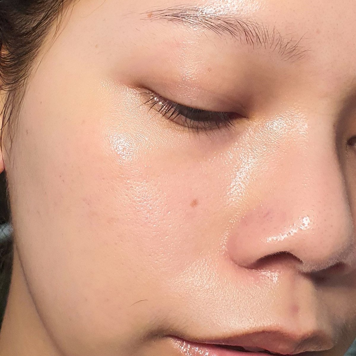 แกกก งานผิวกระจกในราคานักเรียนมีจริง✨️ได้ลองมาสก์ตัวนี้ของ #glad2glow แล้วผิวจึ้งนะ! หลังเช็ดคสอ. ให้ทาทิ้งไว้ 1 นาที แล้วล้างออกได้เลย ใช้แค่ตอนกลางคืน อาทิตย์ละครั้งพอ + ตอนเช้าทากันแดดให้ถึง คือผิวสวยเลย
#ใช้ดีบอกต่อ