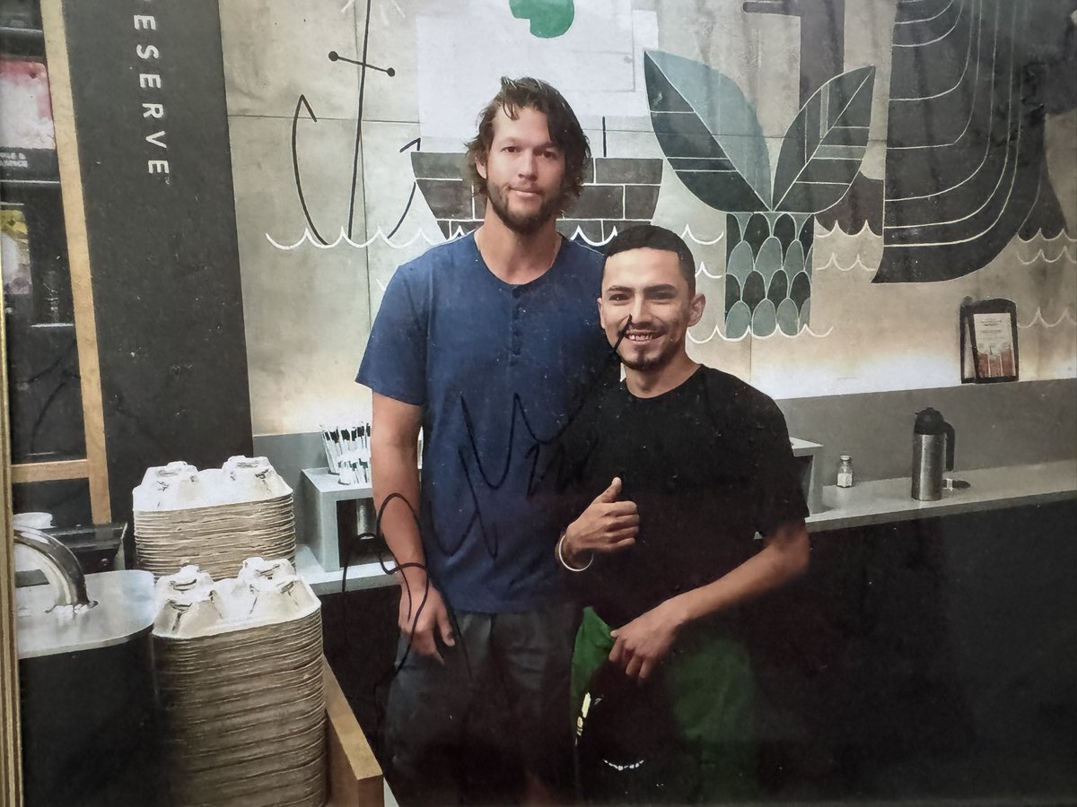 _joseds93's tweet image. Not only did it happen vs my favorite team. I actually got the chance to meet Clayton twice and got this pic autographed. One of my biggest sports memorabilia. First ballot Hall of Famer. We won’t see another 3k pitcher in a long long time. @thekapman