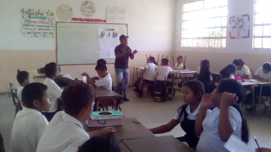 impcimamcbo_'s tweet photo. Curso de Dibujo dirigido a los niños y niñas de cuarto grado en la Escuela Intercultural Bilingüe 'Brisas del Norte', parroquia Idelfonso Vázquez. Durante esta sesión, los estudiantes recibieron valiosas instrucciones para la presentación de su trabajo final de dibujo. https://t.co/X7HXFi1Djb