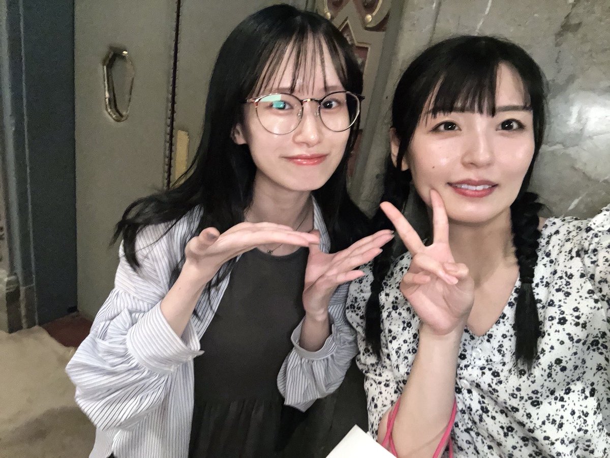 hashimoto_ayaka's tweet image. 舞台『異説・狂人日記』観劇しました。
余韻が凄い…
ピアノとコントラバスの生演奏も美しかった…!
茉莉、本当に素敵でした🤍😌
静かな狂気を浴びました。
13日まで三越劇場にて、ぜひ。
#舞台異説狂人日記