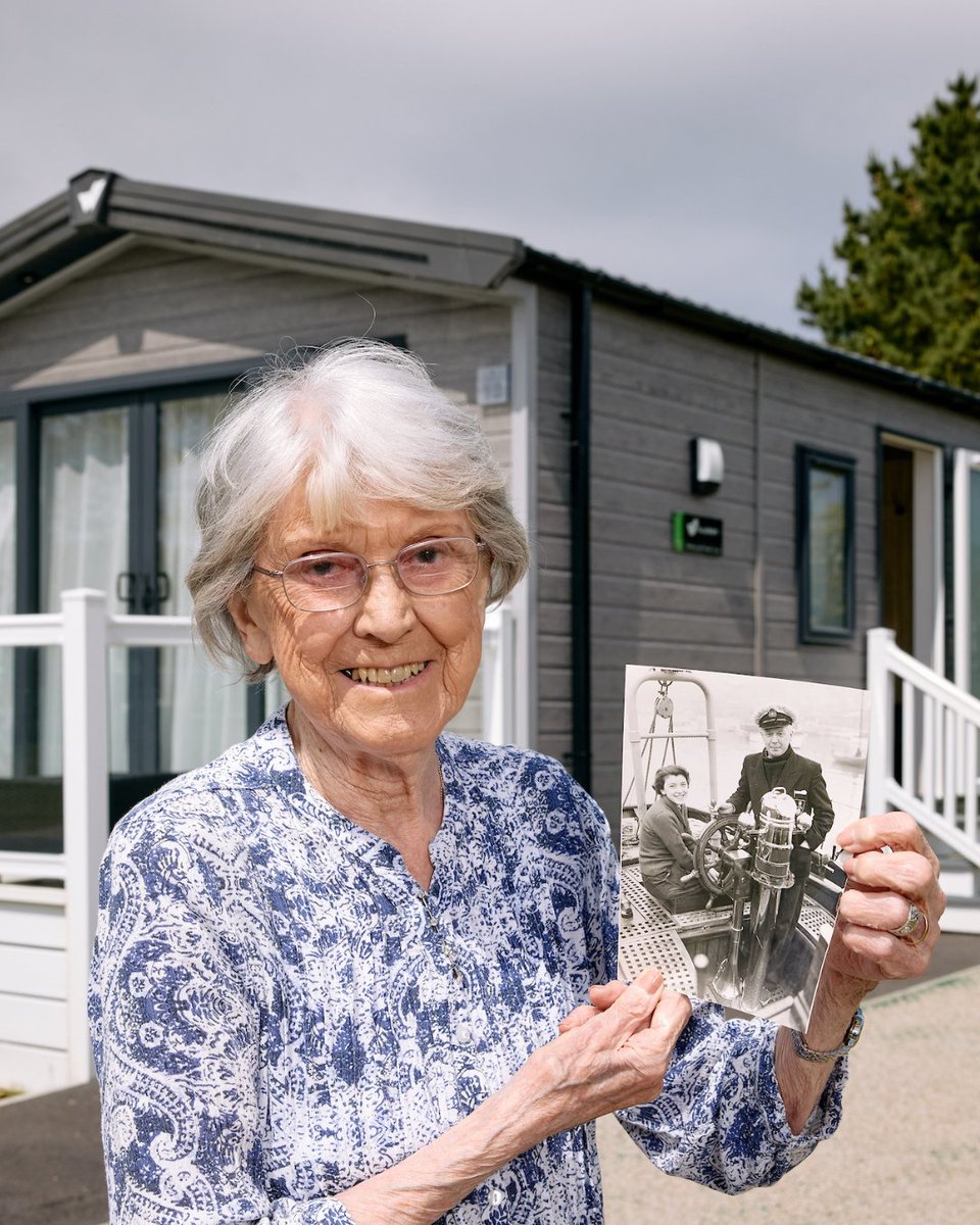 MMCPRComms's tweet image. This has got to be one of our favourite PR projects ever! It was a pleasure to support our client @Willerbyltd in documenting the teams reunion with the only daughter of the business’s founder, Walter Allen. 

Read the full story here - bit.ly/44zEdpb 

#PRAgency #Hull