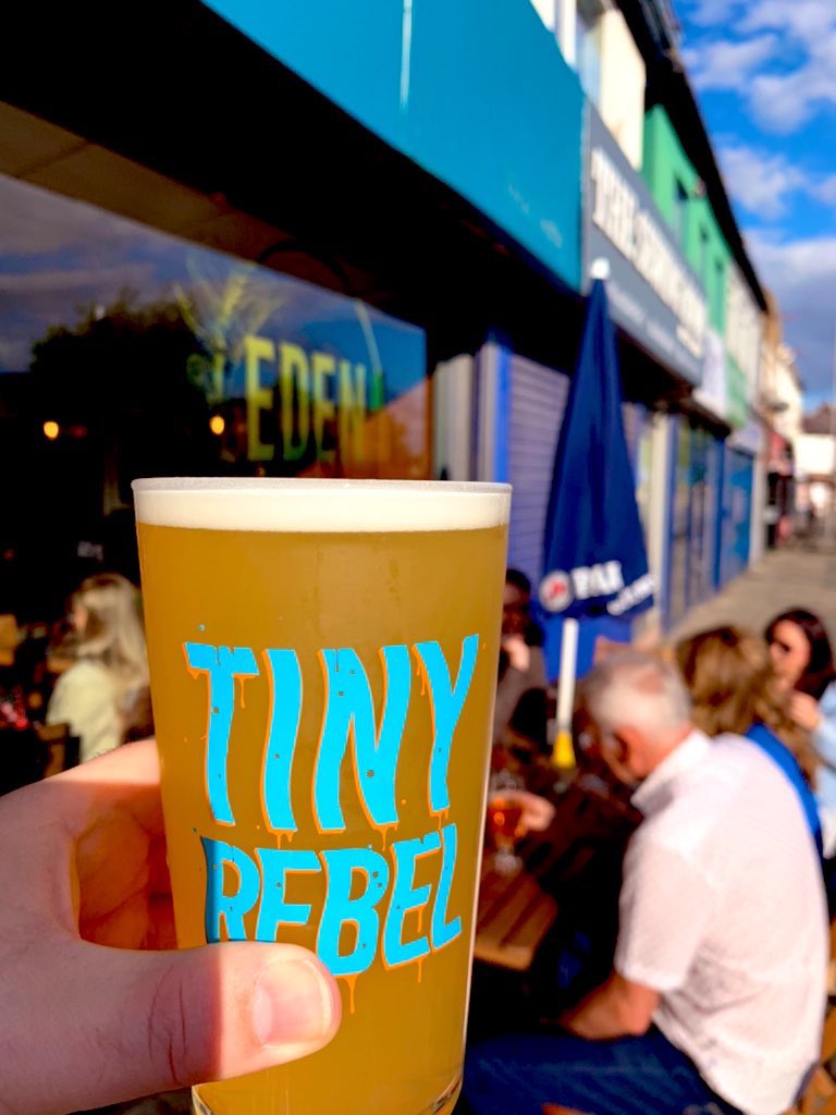 EdenBarEatonRd's tweet image. Love drinking great drinks sitting in the sun or chilling in our beautiful bar! Open from 4pm with the best range of quality drinks in #WestDerby #Liverpool 🍺