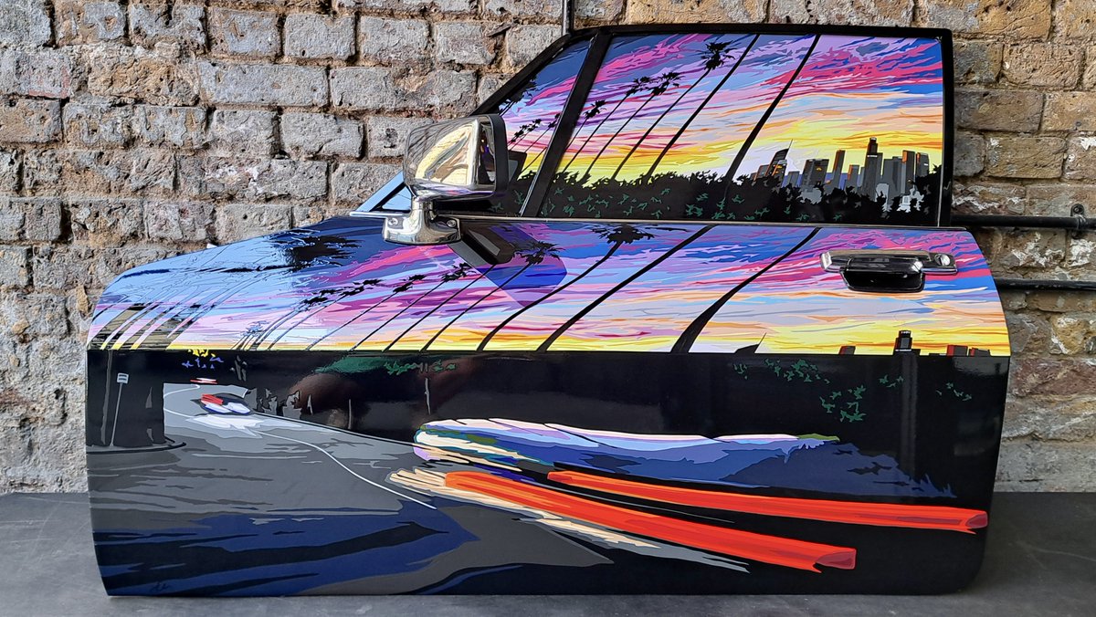 JClarkArtist's tweet image. LAXJ-S. #handcut #vinyl on @Jaguar XJS door. Created specially for the motoarto.com show, on today,  Friday &amp;amp; Saturday at The Bike Shed in  London. The artwork features a reflection of an LA sunset flowing  over the curvature of the bodywork.  #sunset #art #popart