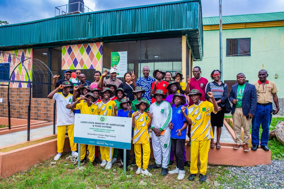 Abi_Olusanya's tweet photo. ....the Lagos Agric Scholars programme L.A.S.P. We build SMART farm systems - Hydroponics + Poultry + Aquaculture - in select schools with strong drive for Agriculture across Lagos. 

Register your school to be a part of the competition - meet the criteria, and be a part of the Nigerian Food systems transformation. 

@lagosagric1 @Freshfoodhub @theekoflavours @lagos_agriclub @lagosfoodfest
