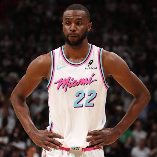 TheNBAGlobal tweet media