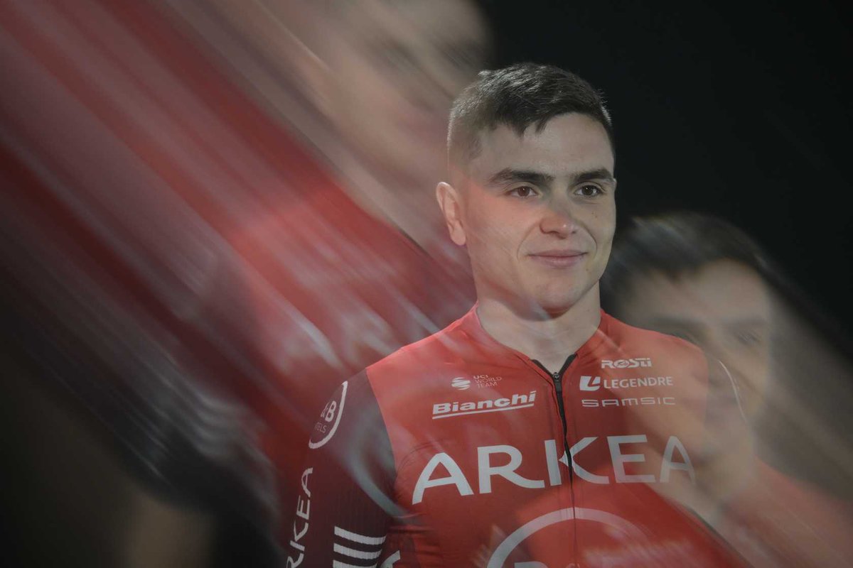 Tour de France ES (@letour_es) on Twitter photo 👋 ¿Ganas de #TDF2025? ¡Hoy es la presentación de equipos y corredores!
Mientras tanto los ciclistas pasan por el photocall 🤪🤪 👀 <a href="/raul_gass/">Raúl García Pierna</a>
⏰18:30 CET
➡️ letour.fr/es 👋 ¿Ganas de #TDF2025? ¡Hoy es la presentación de equipos y corredores!
Mientras tanto los ciclistas pasan por el photocall 🤪🤪 👀 <a href="/raul_gass/">Raúl García Pierna</a>
⏰18:30 CET
➡️ letour.fr/es