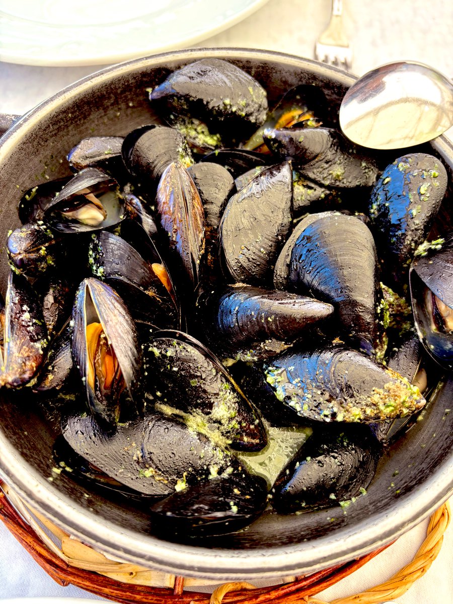 ivanromeu's tweet photo. Happy birthday to me☀️🥘⛵️#birthday #restaurant #food #seafood #LesCases #LesBarques https://t.co/Hzz9mPiy0S