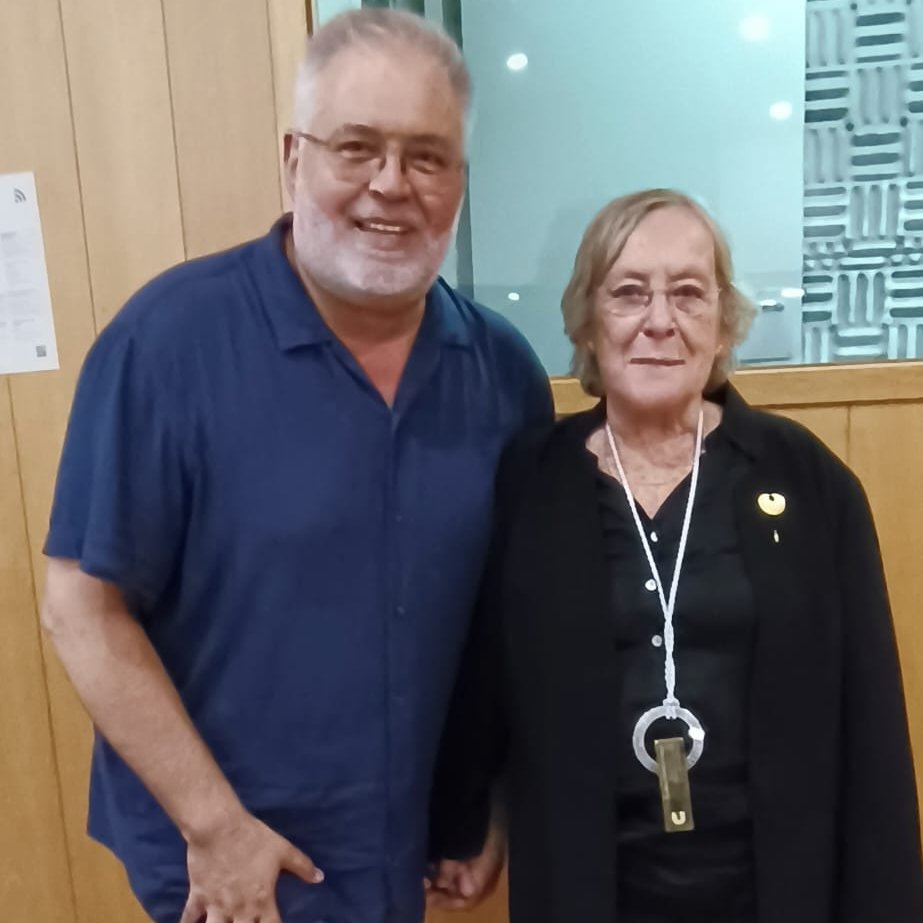 <a href="/InfermeriaSPau/">Direcció Infermera Hospital de Sant Pau</a> Ha estat un plaer poder acompanyar la nostra referent en el pensament infermer en un dia tant important. Un orgull poder compartir amb ella estones de conversa i d'escolta al llarg de la nostra carrera professional. Un acte de reconeixement a una tasca inabastable. 😍