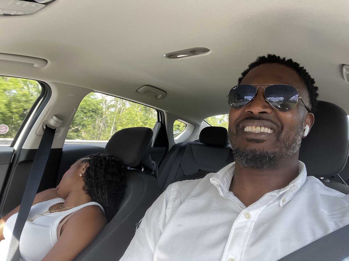 Great riding partner!!! She is her daddy’s child! 😂😂😂
#DaddyChronicles #GirlDad #GraduationTrip
