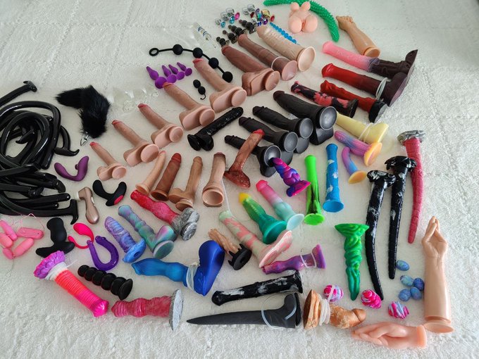 Watch Amber Lust's leaked NSFW photo on TwXstars