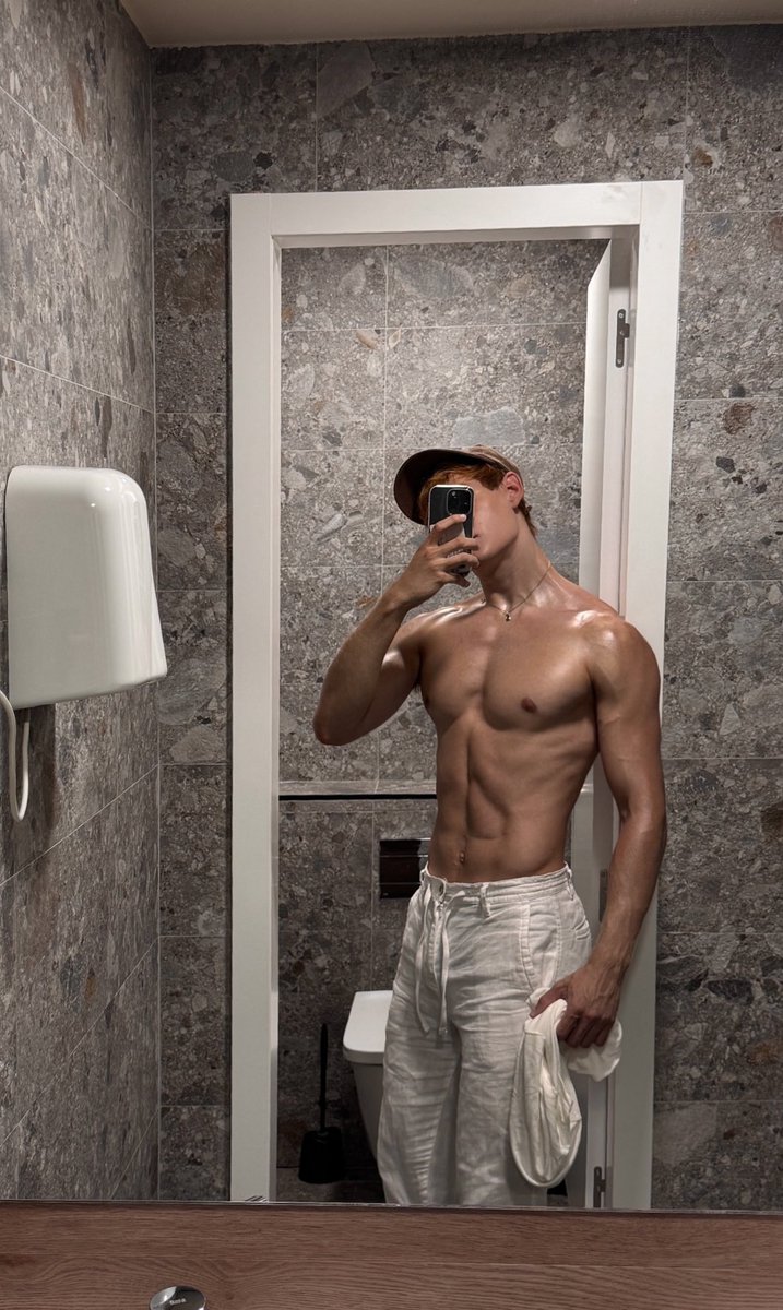 evanjhns's tweet photo. Who’s in Madrid? 😏 https://t.co/oUgZoccNCK