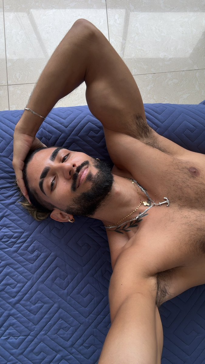 AleshKender's tweet photo. que excelente día para no hacer nada 😍 https://t.co/cvXEwesvoQ