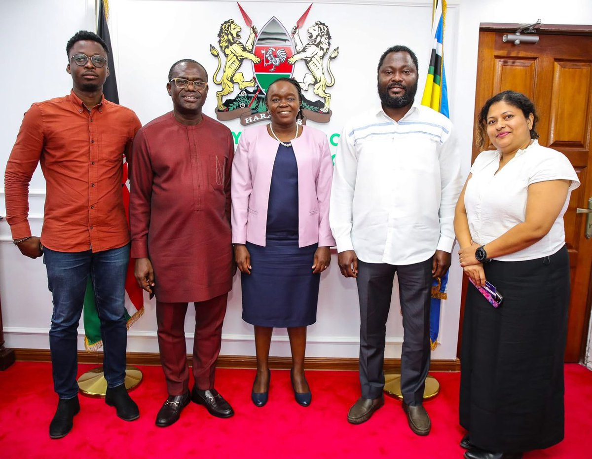 thejospongroup's tweet photo. The Jospong Group, led by Executive Chairman Dr. @jsagyepong, held a strategic meeting with Kenya’s Environment Cabinet Secretary, Dr. Deborah Barasa, to explore sustainable waste management solutions tailored to Kenya’s green future. 🇰🇪♻️

#JospongInKenya #GreenAfrica https://t.co/42gmULItEs