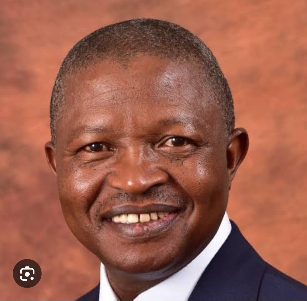Breaking news 

Former Deputy President David Mabuza has passed away.🕊