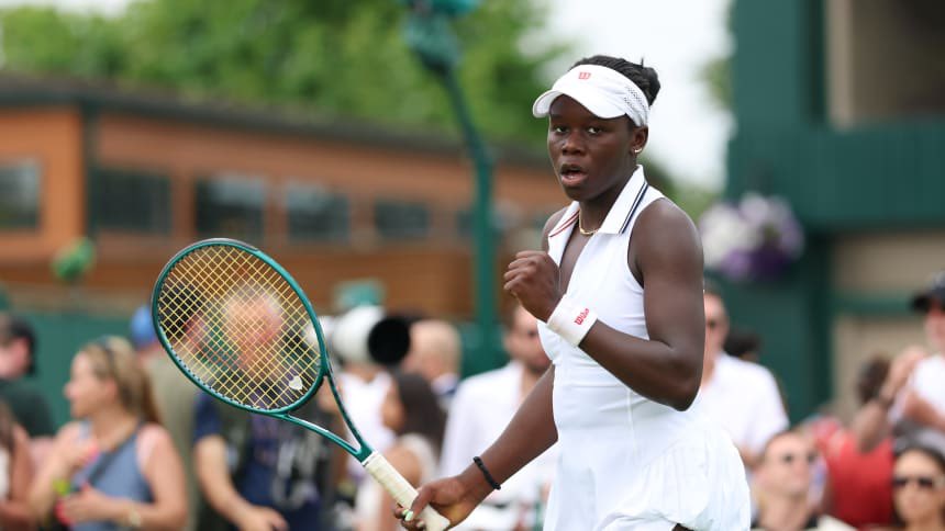 mbokodaily's tweet image. 🇨🇦 victoria mboko loses, 6-7 3-6 against 🇺🇸 hailey baptiste, ending her first appearance at wimbledon in the second round.
vicky's next tournament will likely be at home in 🇨🇦 montreal!