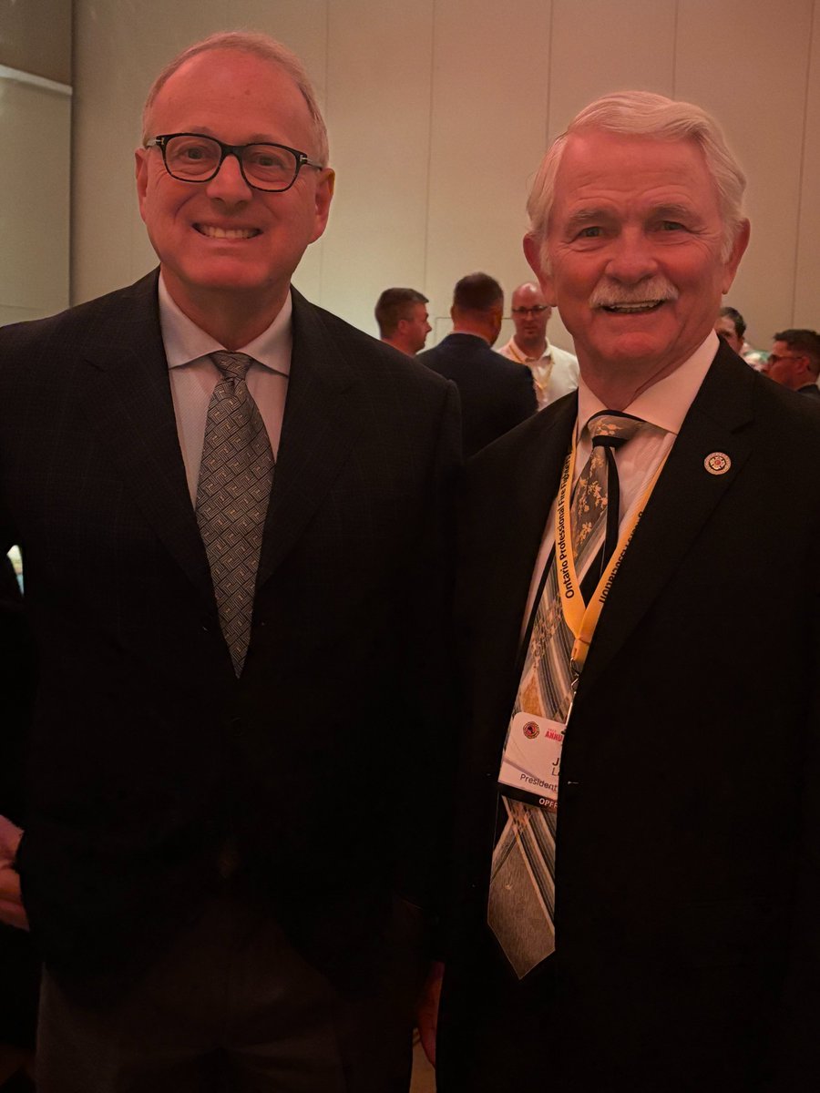 I attended the Ontario Professional Fire Fighters Convention in Windsor. Inspired by the dedication of our firefighters and grateful for Solicitor General Michael Kerzner’s strong support—especially in the fight against work-related cancers. Thank you for all you do! 👨‍🚒👩‍🚒🔥