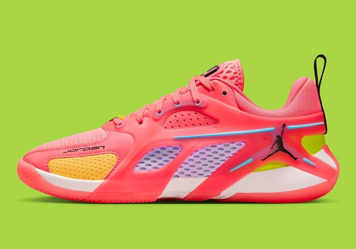 KicksFinder's tweet photo. Ad: EASY COP via DSG
W Jordan Heir "Be Seen"

>> https://t.co/NCuO8AoERx https://t.co/rqL0gLox3L